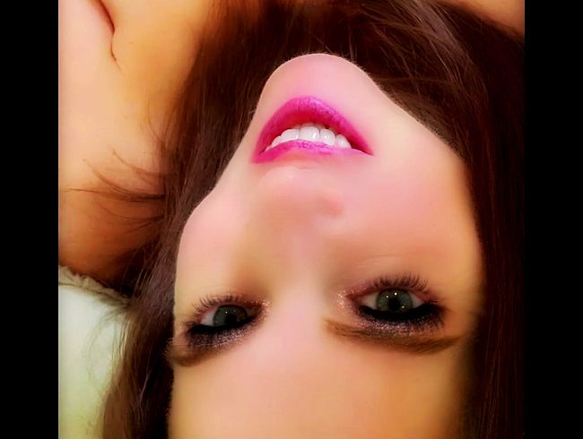 Download: NikkiNevada - Auf den Kopf gestellter Dienstag