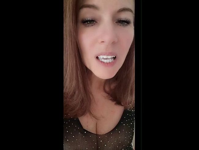 Download: NikkiNevada - Die vollbusige, kurvige MILF Nikki in einem sexy schwarzen Kleid lutscht und fickt einen großen rosa Dildo, während sie JOI gibt