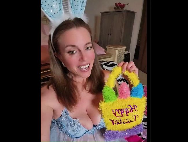 Download: NikkiNevada - Sexy Bunny Nikkis Oster-Tease