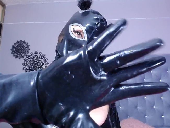 Download: Nina_Bond - Latex+Spucke Perfekte Kombination Teil 2 - Spucke-Skalierung (KEIN TON)