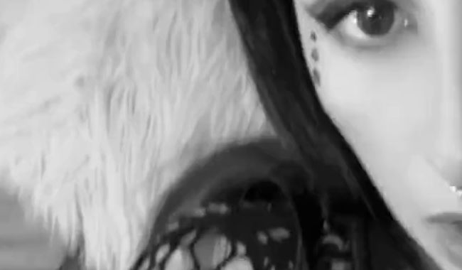 Download: Nina_Bond - Futarani Fantansy BBC Massiv direkt in deinen Mund