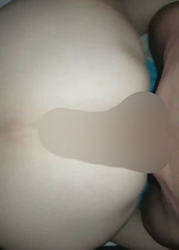 Download: Ninchen39 - Er fickt mich geil durch von hinten