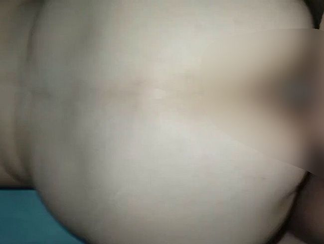 Download: Ninchen39 - Er Bummst mich geil durch