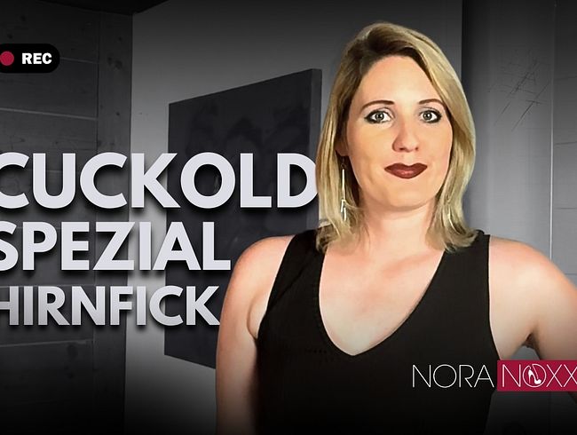 Download: NoraNoxx - Nora macht es sich, aber du armer Cucki darfst es nur erahnen !!