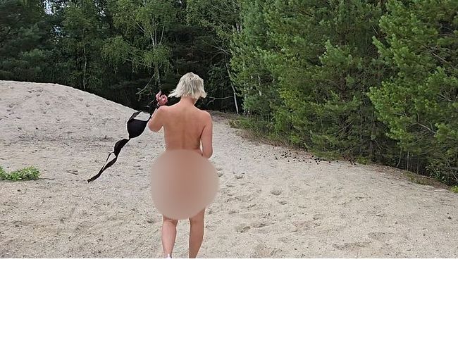 Download: Nurse_Nellie - Fingern beim Nackt wandern