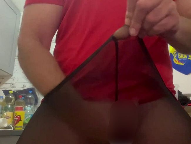 Download: Nylonpaar8185 - In Strumpfhosen gewichst und abgespritzt