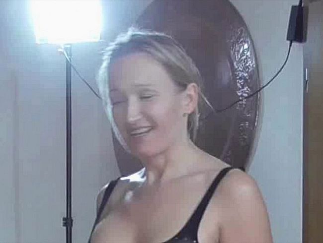 Download: NymphoNora - Zwei Jungs aus der Feriensiedlung 1