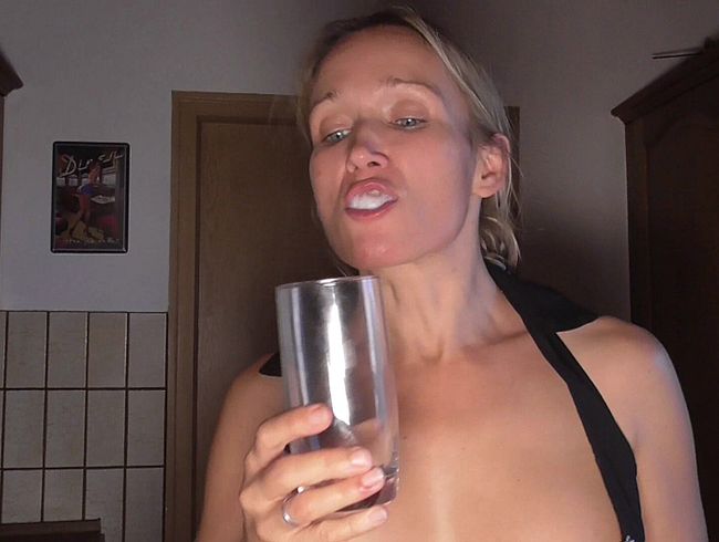 Download: NymphoNora - Spermakochbuch