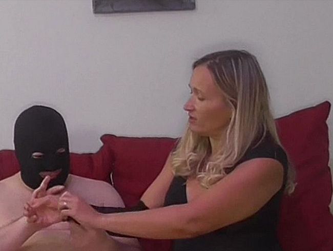 Download: NymphoNora - Nympho Nora ist heiss im Sommer