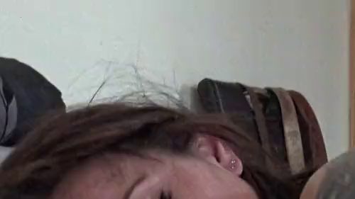 Download: Only_Mira - Zum ersten mal von der Fick-Maschine gefickt!!!