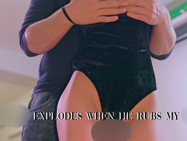 Download: OnneCouple - Meine Muschi explodiert, wenn er meinen Kitzler reibt! Amateurpaar