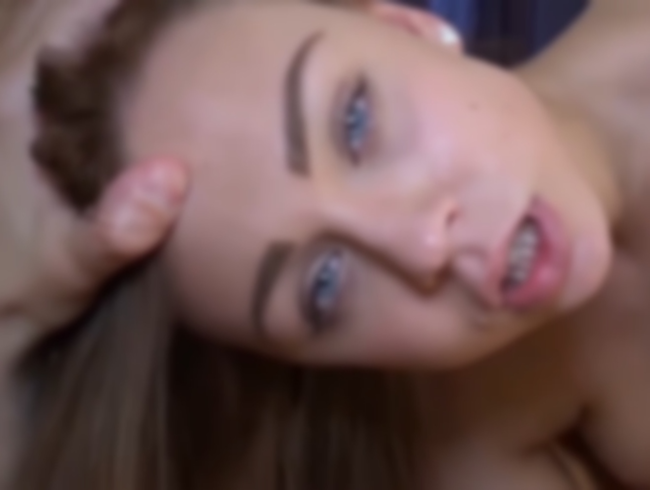 Download: OrnellaX - Doppelspritzer! Erst ins Muschiloch, dann ins Fickmaul!