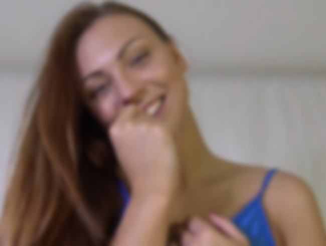 Download: OrnellaX - Willkommen zur Ornellas geiler Lochschau mit mega Nahaufnahmen!