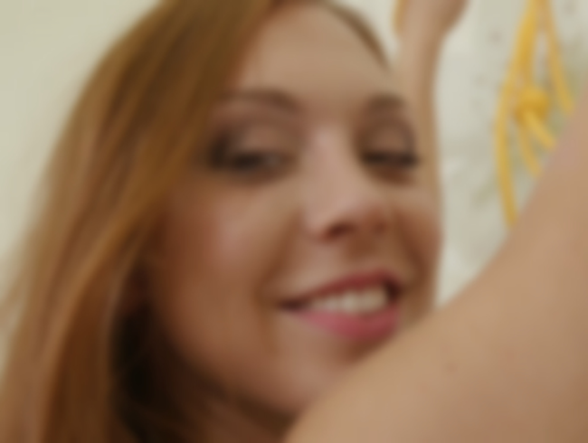 Download: OrnellaX - Mein knackiger runder Fickarsch wird im Gangbang zerfetzt!!