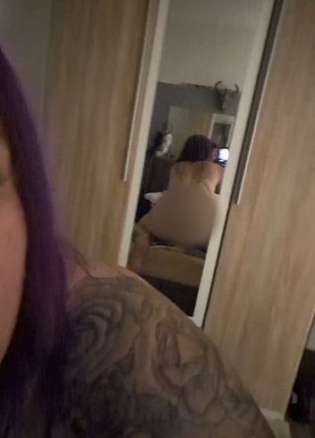 Download: PanienkaExtreme - Mein dicker sexy Arsch braucht es mal wieder hart Doggy von dir