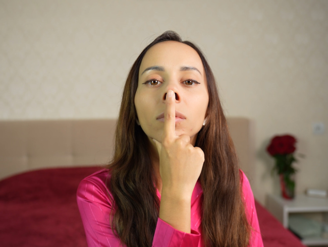 Download: Pantera_Nika - Süßes Grunzen der Nase auf dem Bett