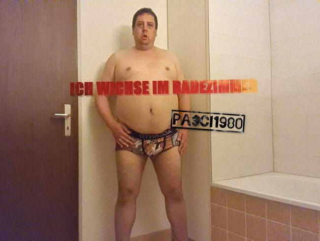 Download: Pasci1980 - Ich wichse im Badezimmer