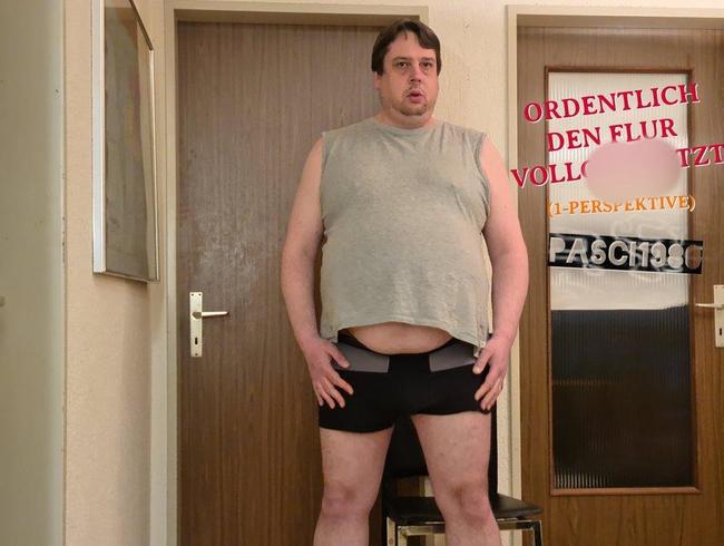 Download: Pasci1980 - Ordentlich den Flur vollgespritzt