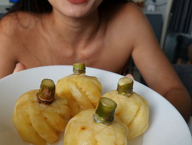 Download: PassionBunny - Mit Ananas schmeckt dein Sperma besser? Das will ich probieren