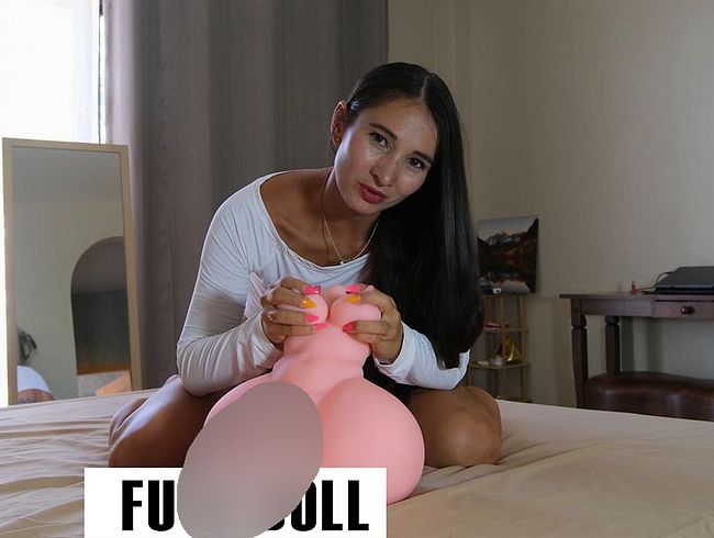 Download: PassionBunny - Futanari Puppe Erfahrung mit riesigen Schwanz und enge Pussy
