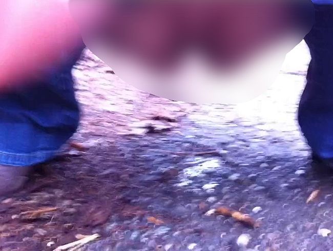 Download: Peelover667 - Volle Blase auf die Straße... das tut gut und macht mich geil