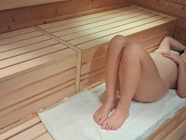 Download: Petra1992 - Arschfick in der öffentlichen Sauna