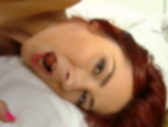 Download: PiaRed - Dreilochfick mit absolut wildfremden Typen! Meine Löcher glühen!