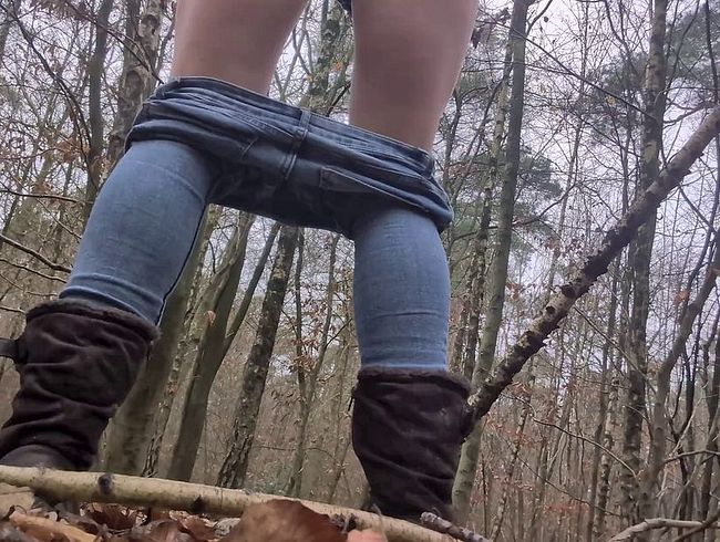 Download: PiaRose_007 - NS! Für meine NS Liebhaber was ganz besonderes...Heute im Wald, ob mich jemand gesehen hat ?