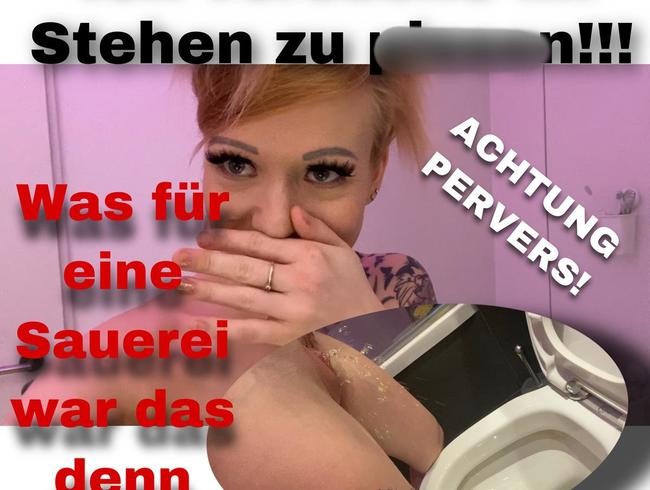 Download: Pia_July - Ich versuche im Stehen zu pissen!!! Was für eine Sauerei...