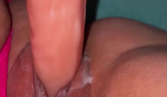 Download: Pleaasurex98x - Da wird meine enge Pussy mal ordentlich gedehnt hihi