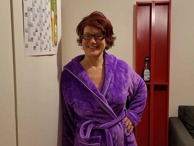 Download: Popp-Sylvie - POV Geficke nach dem Duschen