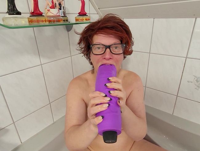 Download: Popp-Sylvie - Monsterdildo Ficken war erst der Anfang