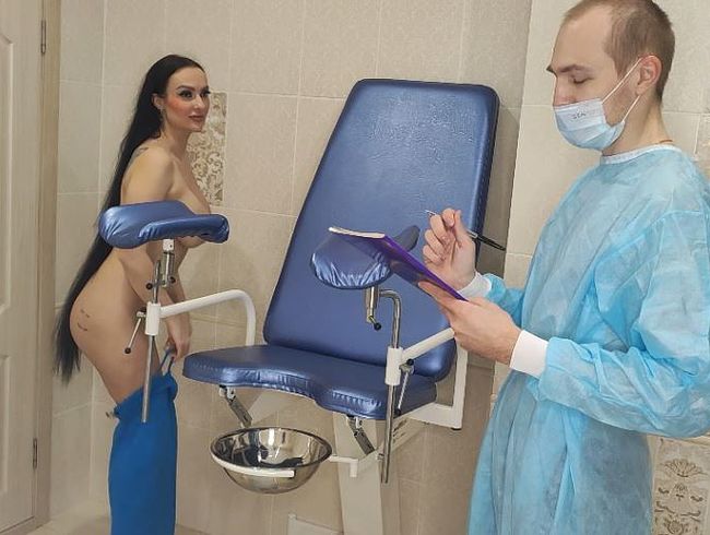 Download: Princess18xxx - Squirting-Orgasmus nach Brust-, Gyno- und Analuntersuchung