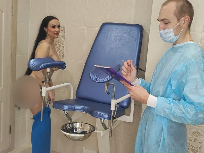 Download: Princess18xxx - Squirting-Orgasmus nach Brust-, Gyno- und Analuntersuchungen, medizinische Klinik