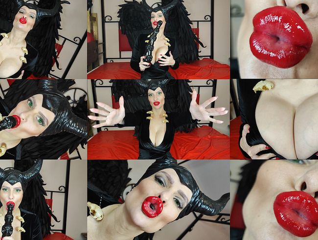 Download: Princess18xxx - Kraftvolle rote Lippenstiftküsse von Demoness