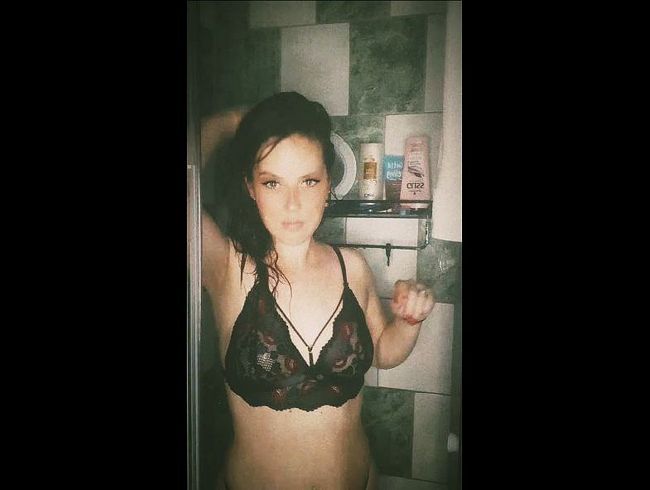 Download: Prinzipessa93 - Duschvorgang die zweite, weil einmal bei diesem Wetter ja nicht reicht.