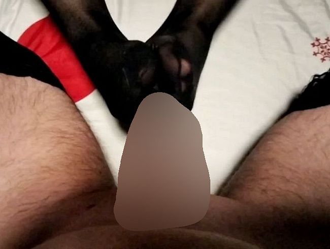 Download: Prinzipessa93 - Nylonfetisch! Hab ihm einfach meine Nylons angezogen und mir auf die Nylonfüsschen spritzen lassen!