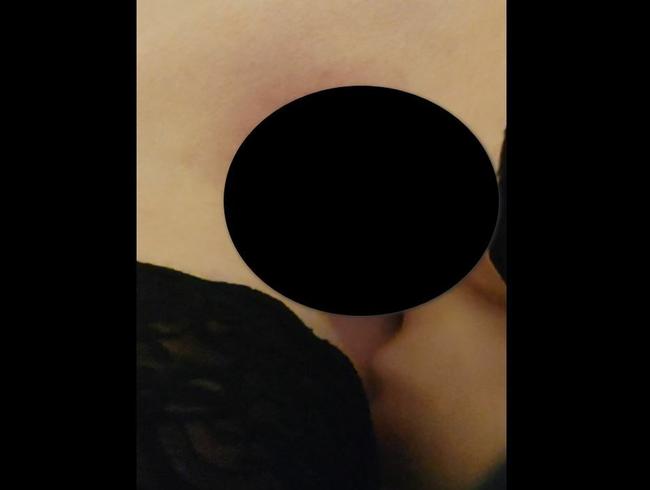 Download: Priselvis - kurzer Fingerfick in meine Pussy