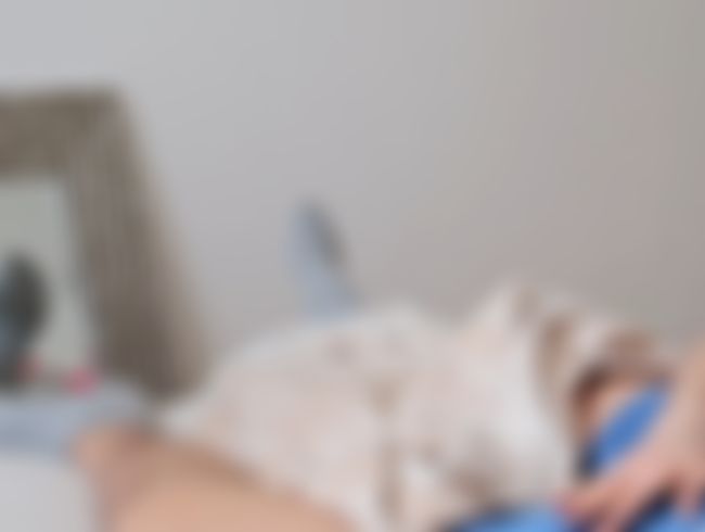 Download: PureStepMom - Stiefmutter lutscht und fickt Stiefsohn 