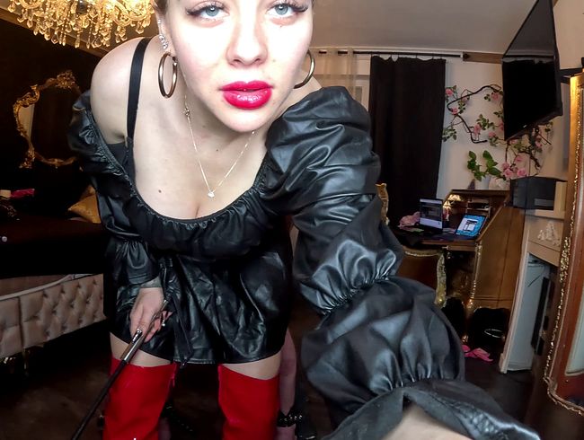 Download: Queen_Of_Bdsm_vipDom - Wie viele Schläge hältst du aus ?