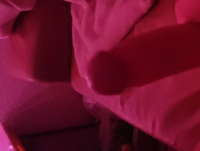 Download: RaymondSmith - Schau mir beim Wichsen zu bis ich abmelke