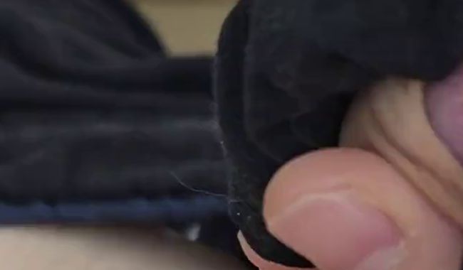 Download: RaymondSmith - In die Unterhose der Nachbarin Wichsen