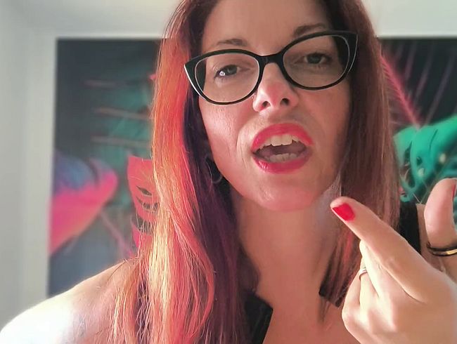 Download: Red-Jayde - ACHTUNG! Kein normales Wichsvideo. High Heel Verehrung