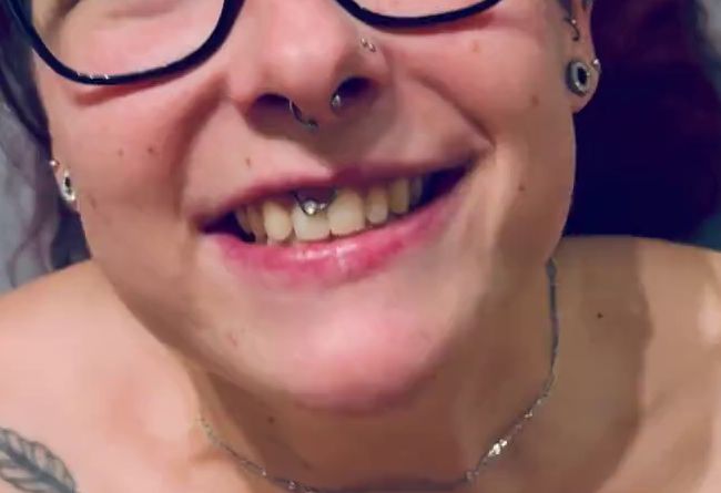 Download: Roana_Red - Ich lass mir die Titten voll spritzen