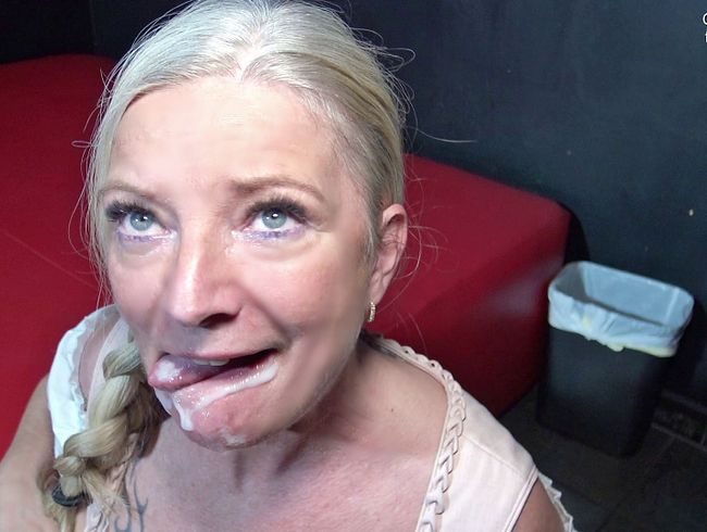 Download: RosellaExtrem - Mein XXL- Sperma-Anstich in einem Pornokino in Bayern! Teil 1