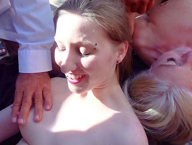 Download: RosellaExtrem - Die AO-GangBang Fotzen! 3 Sperma-Schlampen werden vollgepumpt! Teil 12