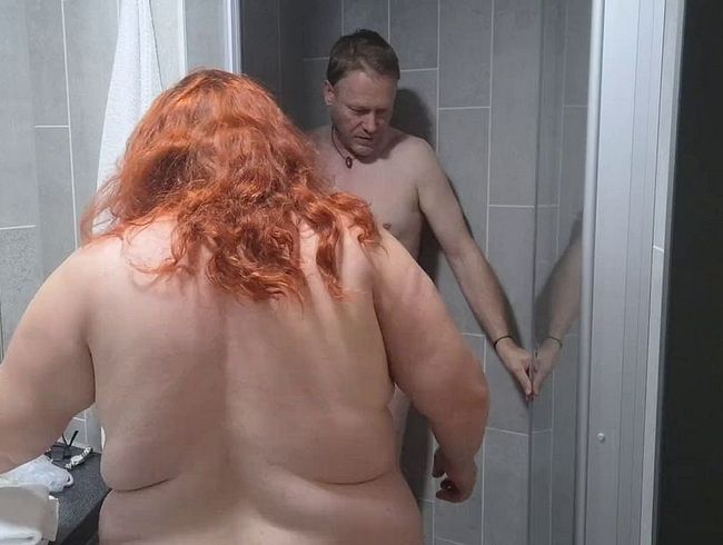 Download: Ruby-Sunday - Nach dem anstrengenden Messebesuch erstmal schön zusammen duschen