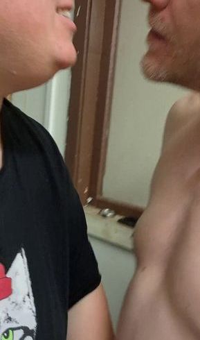 Download: Ruby-Sunday - Cockring aus Metall anlegen, nutzen und wieder ablegen (40)