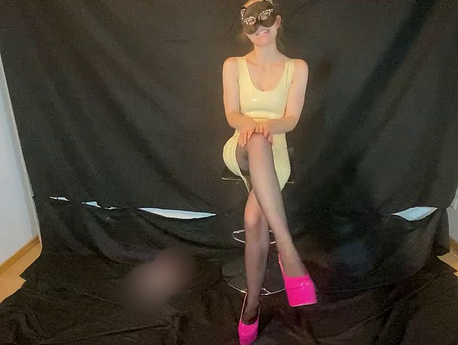 Download: SIE_von_Landpaar - Latex-Hure Wunschvideo