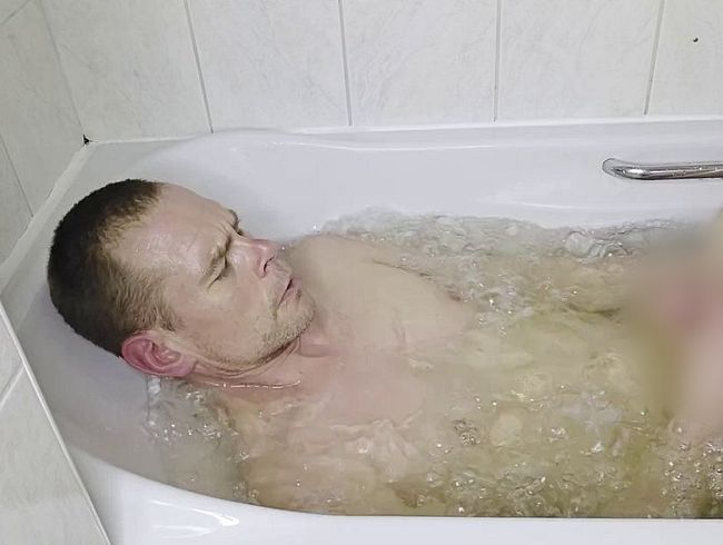 Download: Sachsen-Rico - Sitze in der Wanne und hab mir ein Sprudel Bad gekönnt!